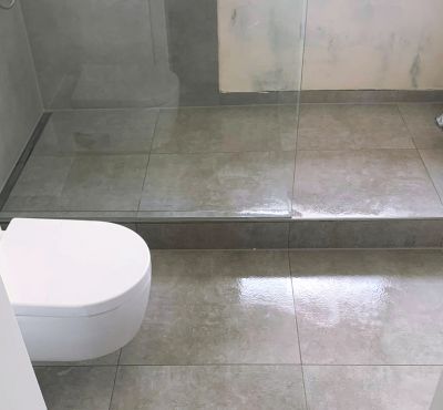 Bad_CleanGrau_03.jpg